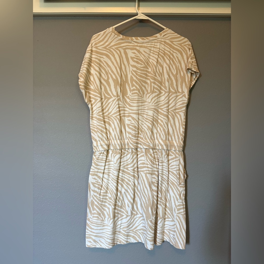 C&C California Cream Dolman Sleeve Sheath Dress